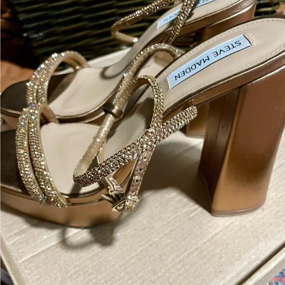 Steve Madden Platform shoes - Picture 2 of 4